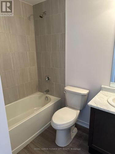 606 - 460 Dundas Street E, Hamilton, ON - Indoor Photo Showing Bathroom