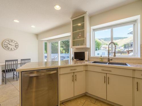 2617 Sunset Drive, Kamloops, BC - Indoor Photo Showing Kitchen With Double Sink