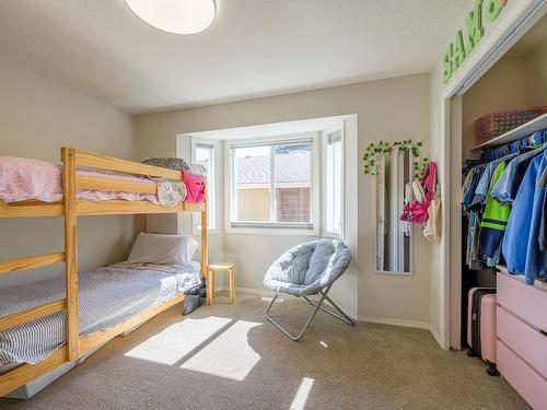 2617 Sunset Drive, Kamloops, BC - Indoor Photo Showing Bedroom