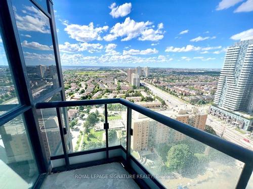 2318-35 Watergarden Dr, Mississauga, ON - Outdoor With View