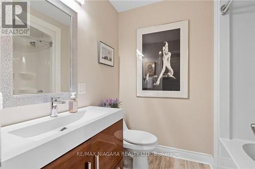 287 Tanbark Road, Niagara-On-The-Lake, ON - Indoor Photo Showing Bathroom