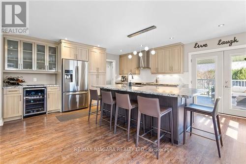 287 Tanbark Road, Niagara-On-The-Lake, ON - Indoor Photo Showing Kitchen With Upgraded Kitchen