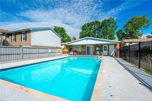 5475 Lakshore Road|Unit #89, Burlington, ON - Outdoor With In Ground Pool