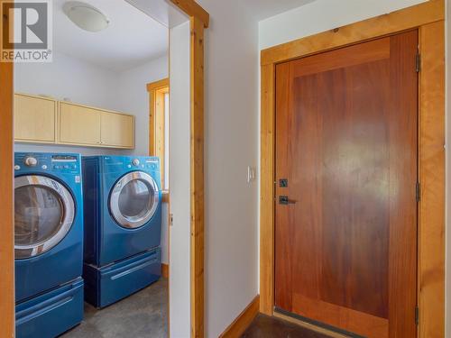 465 Ritchie Avenue, Naramata, BC - Indoor Photo Showing Laundry Room