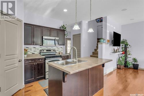 118 Mcbeth Crescent, Saskatoon, SK - Indoor Photo Showing Kitchen With Upgraded Kitchen