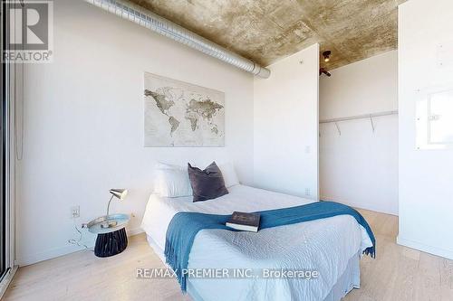 2405 - 170 Bayview Avenue, Toronto, ON - Indoor Photo Showing Bedroom