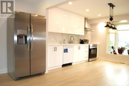 7 Jolyn Court, Markham, ON - Indoor Photo Showing Kitchen