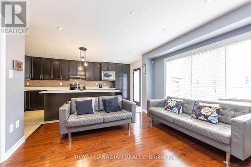 15 Tribune Drive, Brampton, ON - Indoor Photo Showing Living Room