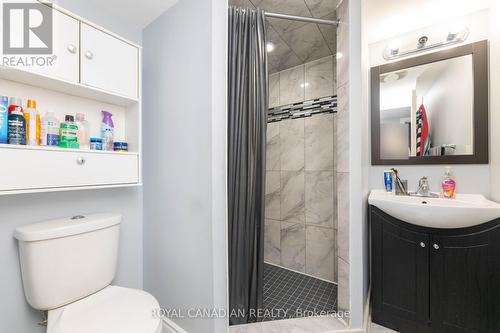 15 Tribune Drive, Brampton, ON - Indoor Photo Showing Bathroom