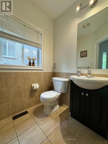 3971 Stardust Drive, Mississauga, ON - Indoor Photo Showing Bathroom