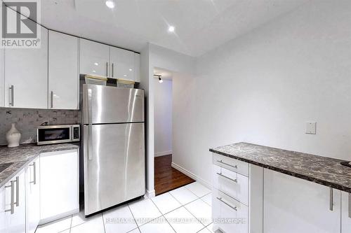 1407 - 145 Hillcrest Avenue, Mississauga, ON - Indoor Photo Showing Kitchen With Stainless Steel Kitchen