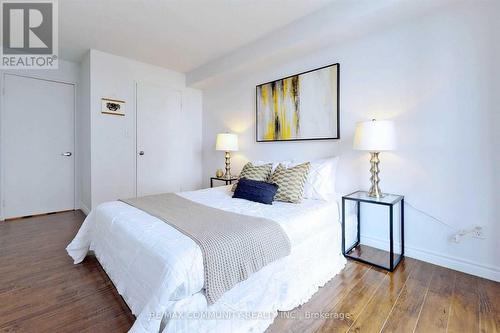 1407 - 145 Hillcrest Avenue, Mississauga, ON - Indoor Photo Showing Bedroom