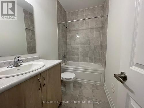 86 Salina Street, Mississauga, ON - Indoor Photo Showing Bathroom