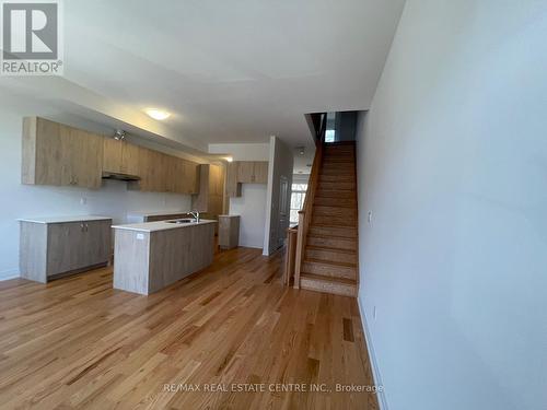 86 Salina Street, Mississauga, ON - Indoor Photo Showing Kitchen