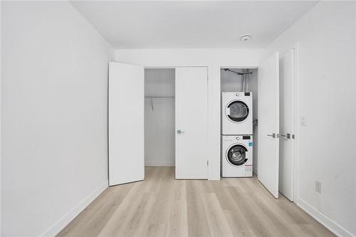 467 Charlton Avenue E|Unit #202, Hamilton, ON - Indoor Photo Showing Laundry Room