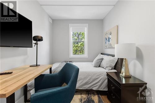 388 Chapel Street, Ottawa, ON - Indoor Photo Showing Bedroom