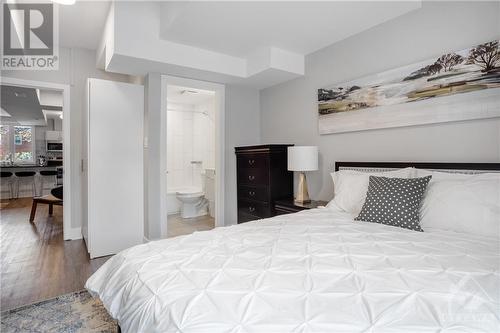 388 Chapel Street, Ottawa, ON - Indoor Photo Showing Bedroom