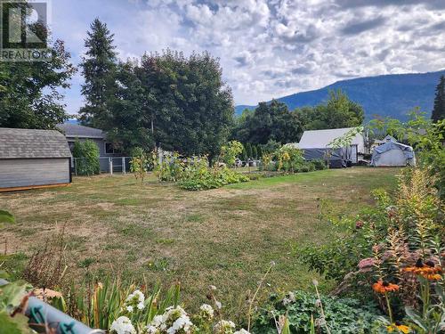 177 4Th Avenue, Grindrod, BC 