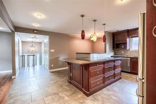 15 Kingsberry Street, Hamilton, ON - Indoor Photo Showing Kitchen With Upgraded Kitchen