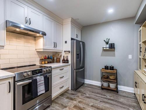 36-1550 Grosvenor St, Oakville, ON - Indoor Photo Showing Kitchen