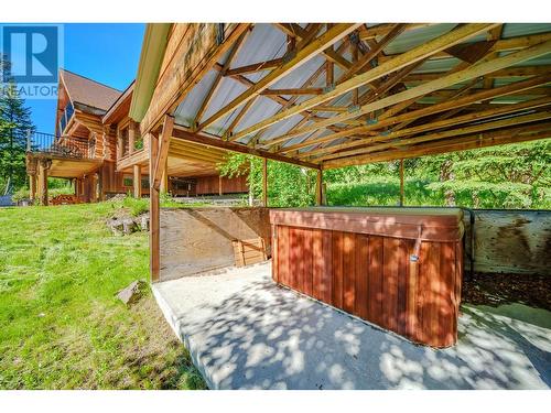 7383 Johnstone Road, Bridge Lake, BC - Outdoor