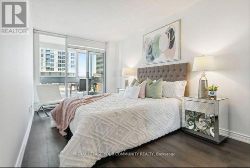 605 - 7 Broadway Avenue, Toronto, ON - Indoor Photo Showing Bedroom