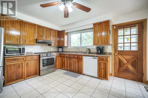331 King Street E, Caledon, ON - Indoor Photo Showing Kitchen With Double Sink