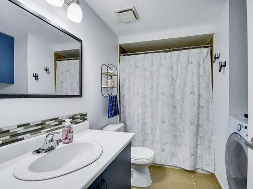 Bathroom - 162 Av. Des Jonquilles, Gatineau (Hull), QC - Indoor Photo Showing Bathroom