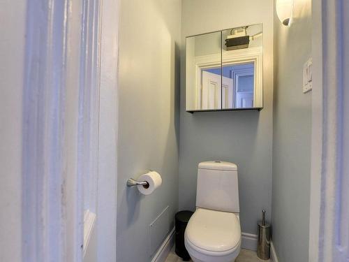 Powder room - 3917  - 3919 Rue Drolet, Montréal (Le Plateau-Mont-Royal), QC - Indoor Photo Showing Bathroom