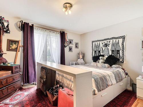 Chambre Ã  coucher principale - 145 29E Avenue, Saint-Blaise-Sur-Richelieu, QC - Indoor Photo Showing Bedroom