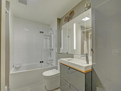 Bathroom - 842-5100 Rue Molson, Montréal (Rosemont/La Petite-Patrie), QC - Indoor Photo Showing Bathroom