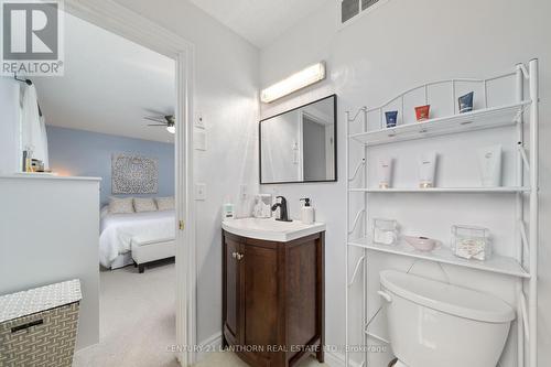 8 Parkside Road, Belleville, ON - Indoor Photo Showing Bathroom