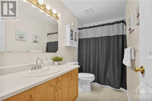 2103 Gardenway Drive, Ottawa, ON - Indoor Photo Showing Bathroom