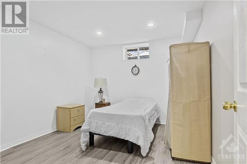 2103 Gardenway Drive, Ottawa, ON - Indoor Photo Showing Bedroom