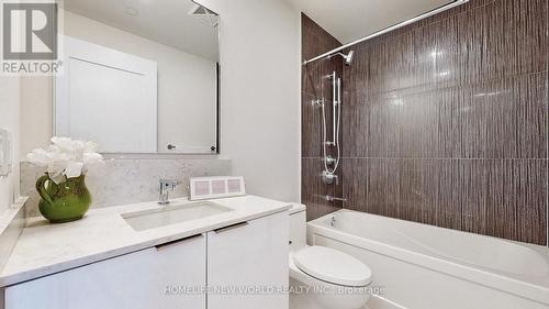 4106 - 28 Freeland Street, Toronto, ON - Indoor Photo Showing Bathroom