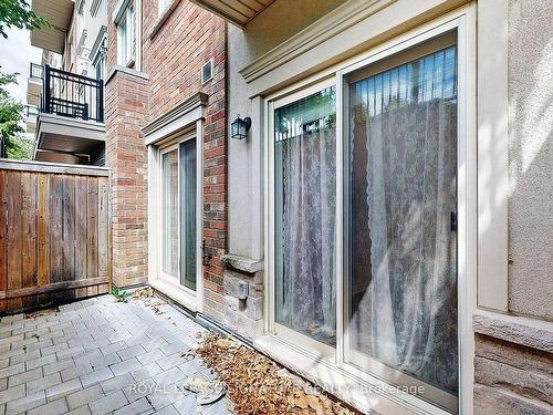 101-17 Coneflower Cres, Toronto, ON - Outdoor With Exterior