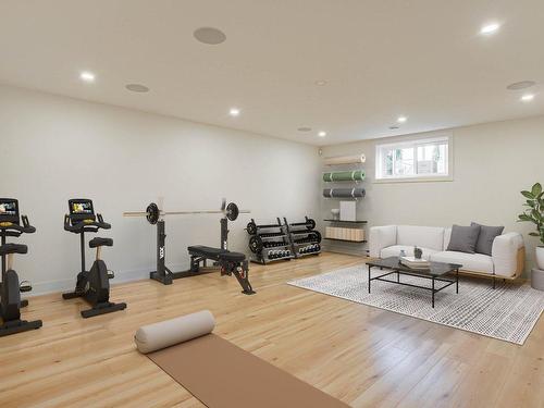 Family room - 995 Rue Robert, Brossard, QC - Indoor Photo Showing Gym Room