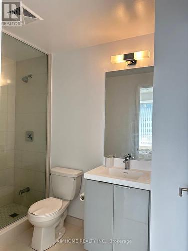 1516 - 50 Dunfield Avenue, Toronto, ON - Indoor Photo Showing Bathroom