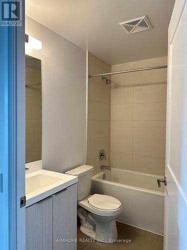 1516 - 50 Dunfield Avenue, Toronto, ON - Indoor Photo Showing Bathroom