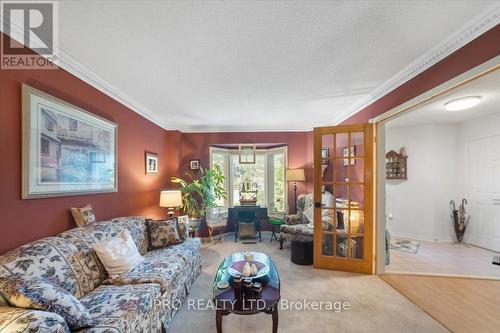 77 Lord Simcoe Drive, Brampton (Westgate), ON - Indoor Photo Showing Living Room