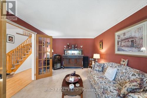 77 Lord Simcoe Drive, Brampton (Westgate), ON - Indoor Photo Showing Living Room