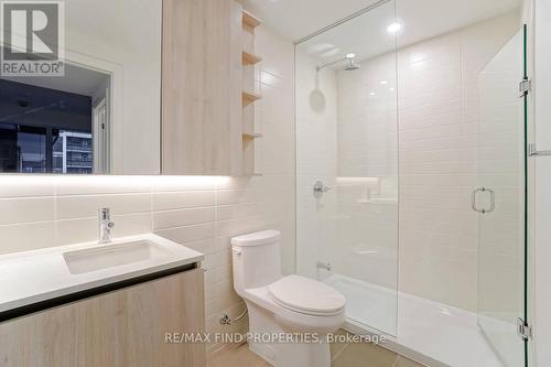 1501 - 21 Park Street E, Mississauga, ON - Indoor Photo Showing Bathroom