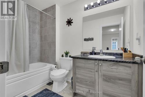 27 Brixham Lane, Brampton, ON - Indoor Photo Showing Bathroom