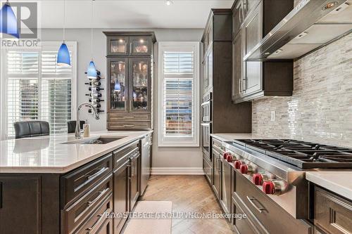 3281 Preserve Drive, Oakville, ON - Indoor Photo Showing Kitchen With Upgraded Kitchen