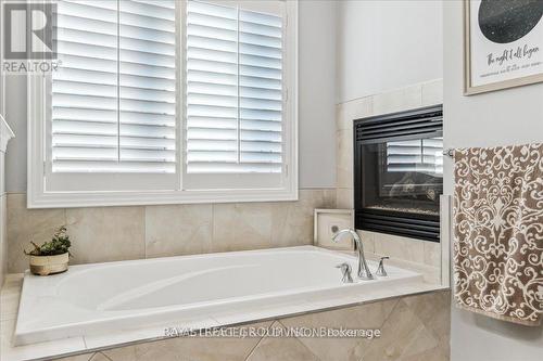 3281 Preserve Drive, Oakville, ON - Indoor Photo Showing Bathroom