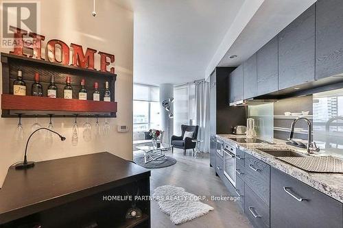 4007 - 45 Charles Street E, Toronto, ON - Indoor Photo Showing Kitchen With Upgraded Kitchen