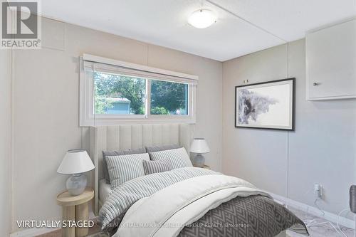 59 Hawthorne Drive, Innisfil, ON - Indoor Photo Showing Bedroom