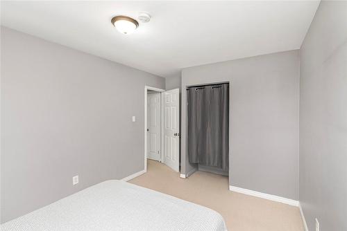 151 Berkindale Drive|Unit #8, Hamilton, ON - Indoor Photo Showing Bedroom