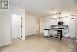 Kitchen / Main living space - 