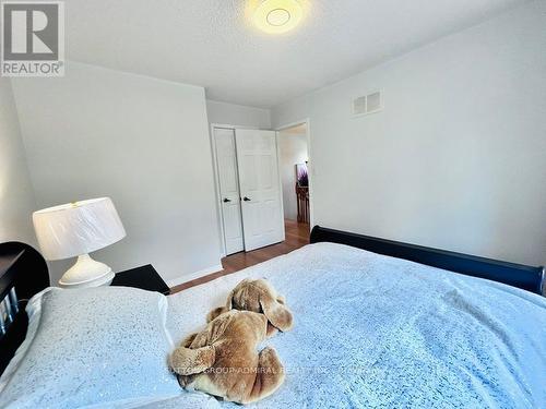 568 Marlatt Drive, Oakville, ON - Indoor Photo Showing Bedroom